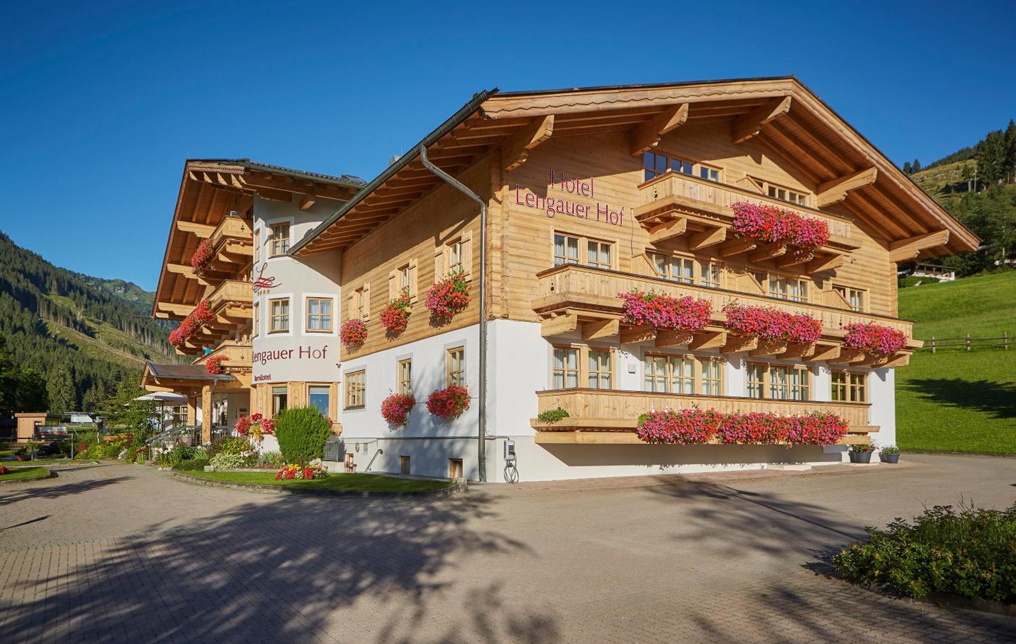 Familienhotel Lengauer Hof Saalbach-Hinterglemm Dış mekan fotoğraf